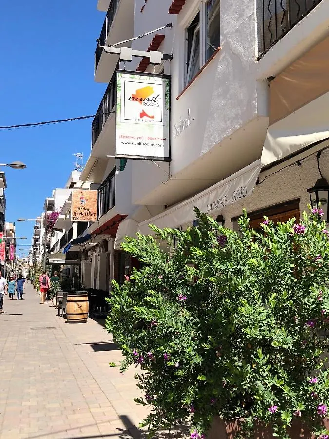 Nanit Rooms Ibiza Hostal Santa Eularia des Riu 3*,  Spanien