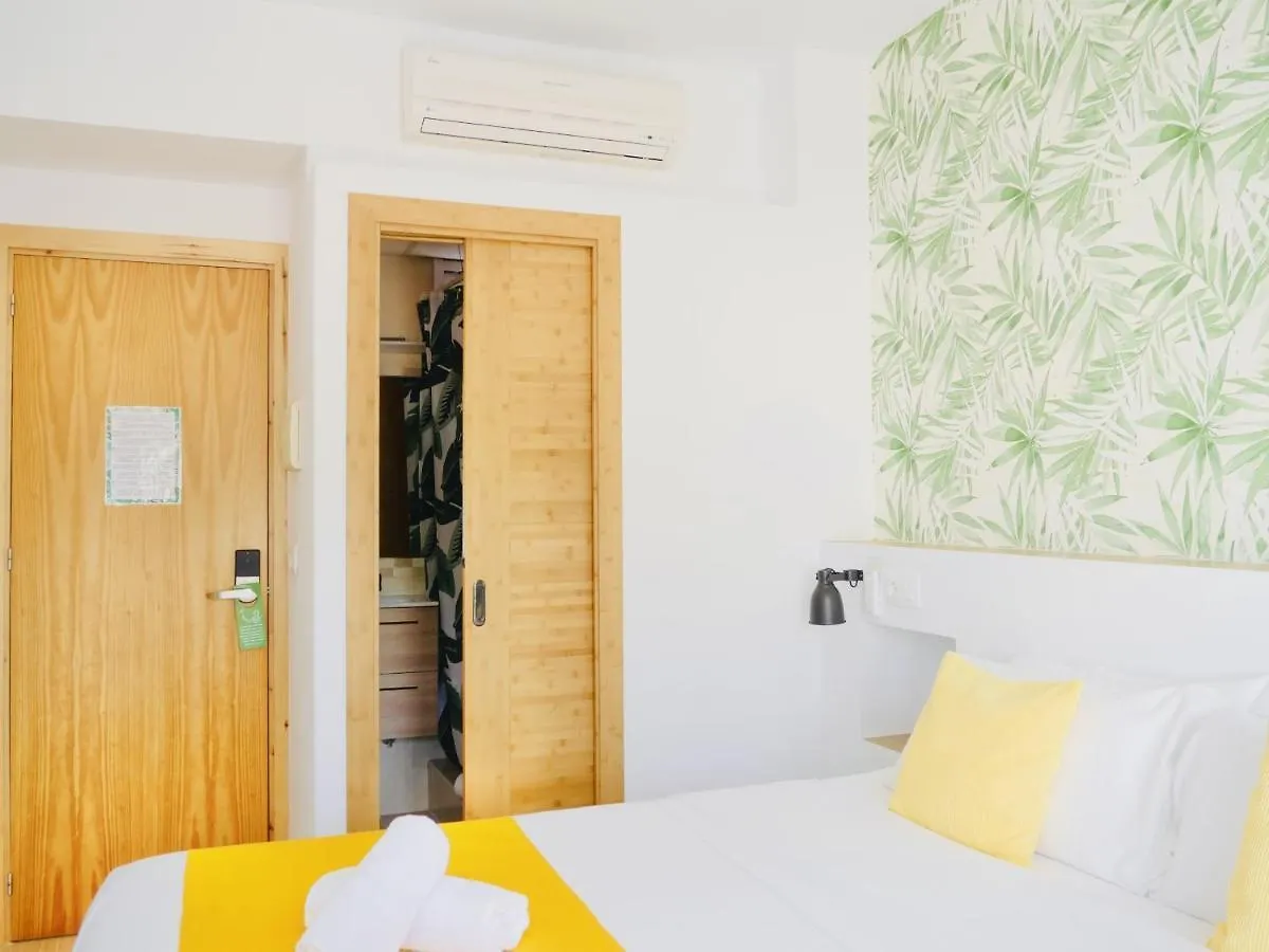 Gæstehus Nanit Rooms Ibiza Hostal Santa Eularia des Riu