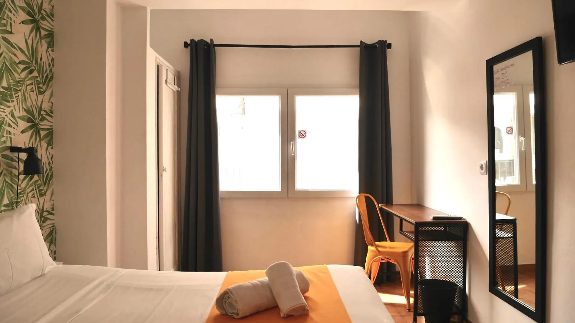 Gæstehus Nanit Rooms Ibiza Hostal Santa Eularia des Riu