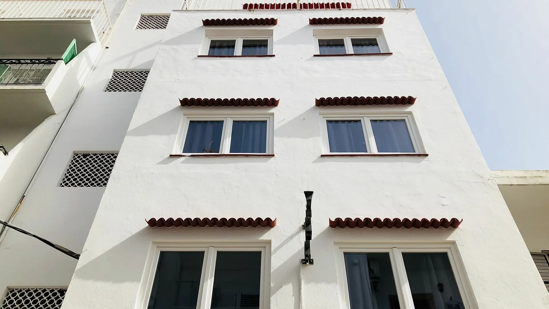 Nanit Rooms Ibiza Hostal Santa Eularia des Riu Spanien