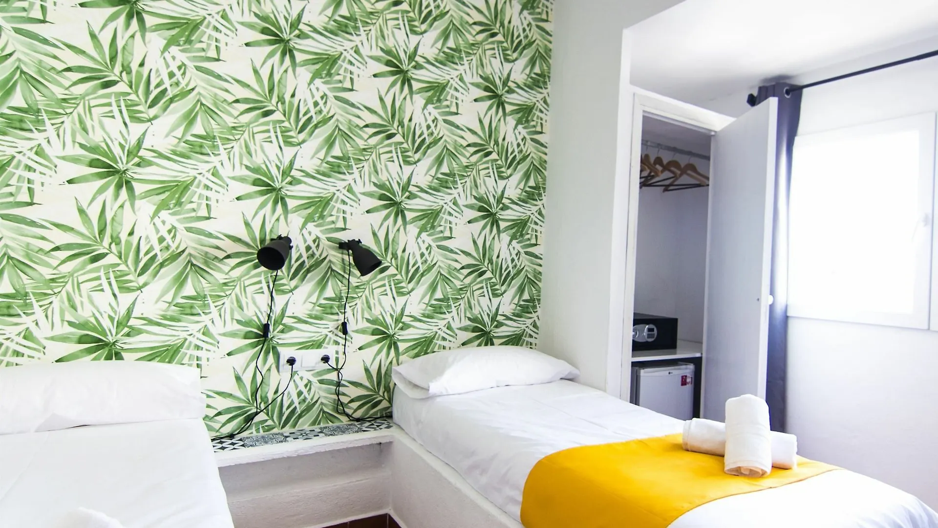 Gæstehus Nanit Rooms Ibiza Hostal Santa Eularia des Riu
